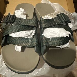 Chaco Green Sandals Comfortable Outdoor Footwear